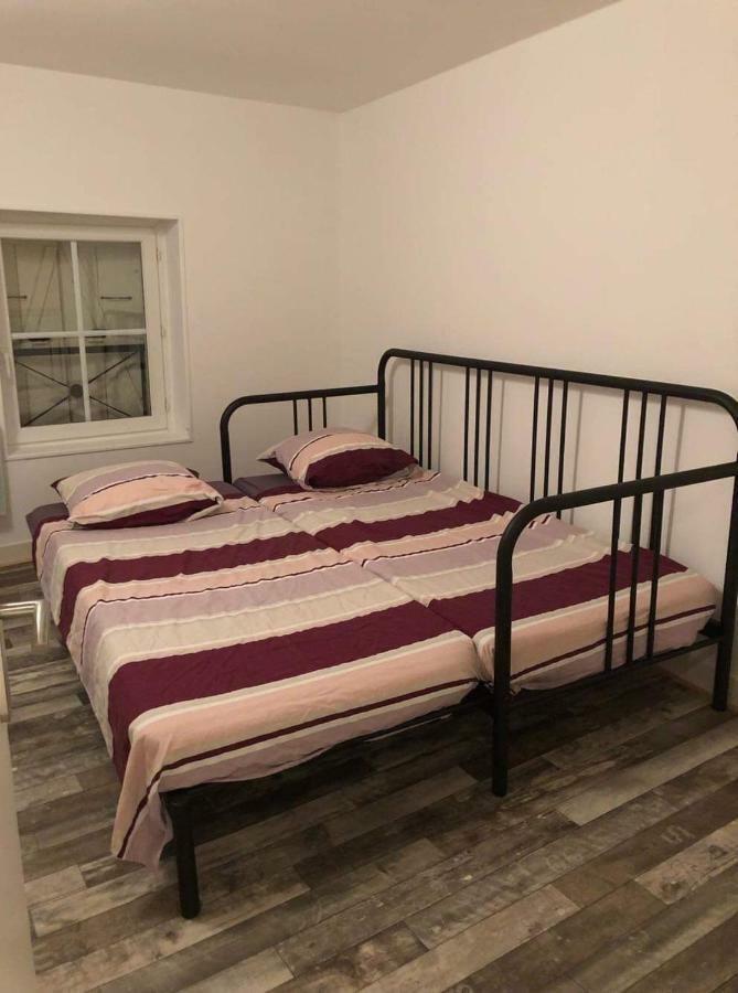 Appartement Face Au Donjon Пон Екстер'єр фото